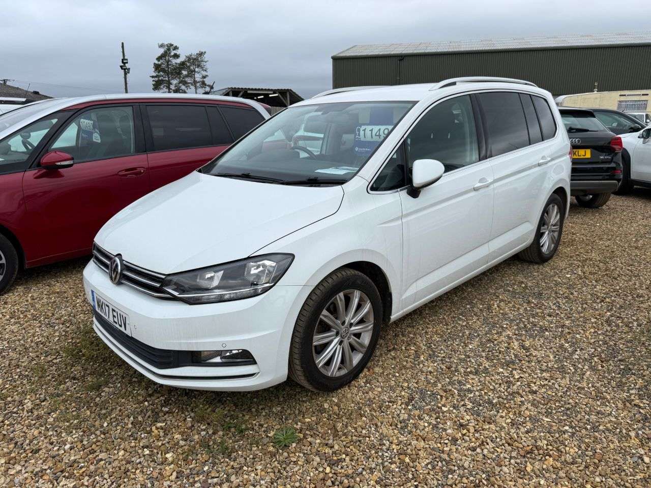A 2017 VOLKSWAGEN TOURAN 1.4 TSI BlueMotion Tech SEL MPV 5dr Petrol Manual Euro 6 (s/s) (150 ps) A 2017 VOLKSWAGEN TOURAN 1.4 TSI BlueMotion Tech SEL MPV 5dr Petrol Manual Euro 6 (s/s) (150 ps)