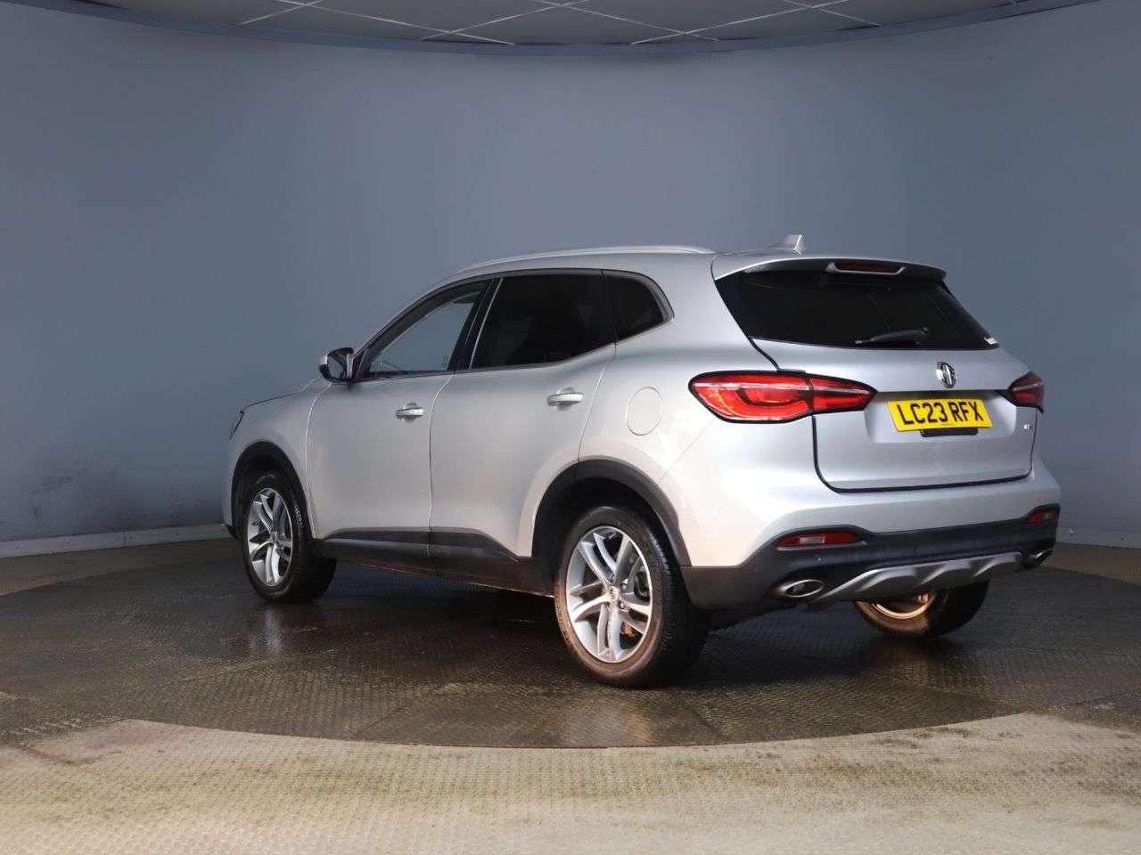 A 2023 MG MG HS 1.5 T-GDI Exclusive SUV 5dr Petrol Manual Euro 6 (s/s) (162 ps) A 2023 MG MG HS 1.5 T-GDI Exclusive SUV 5dr Petrol Manual Euro 6 (s/s) (162 ps)