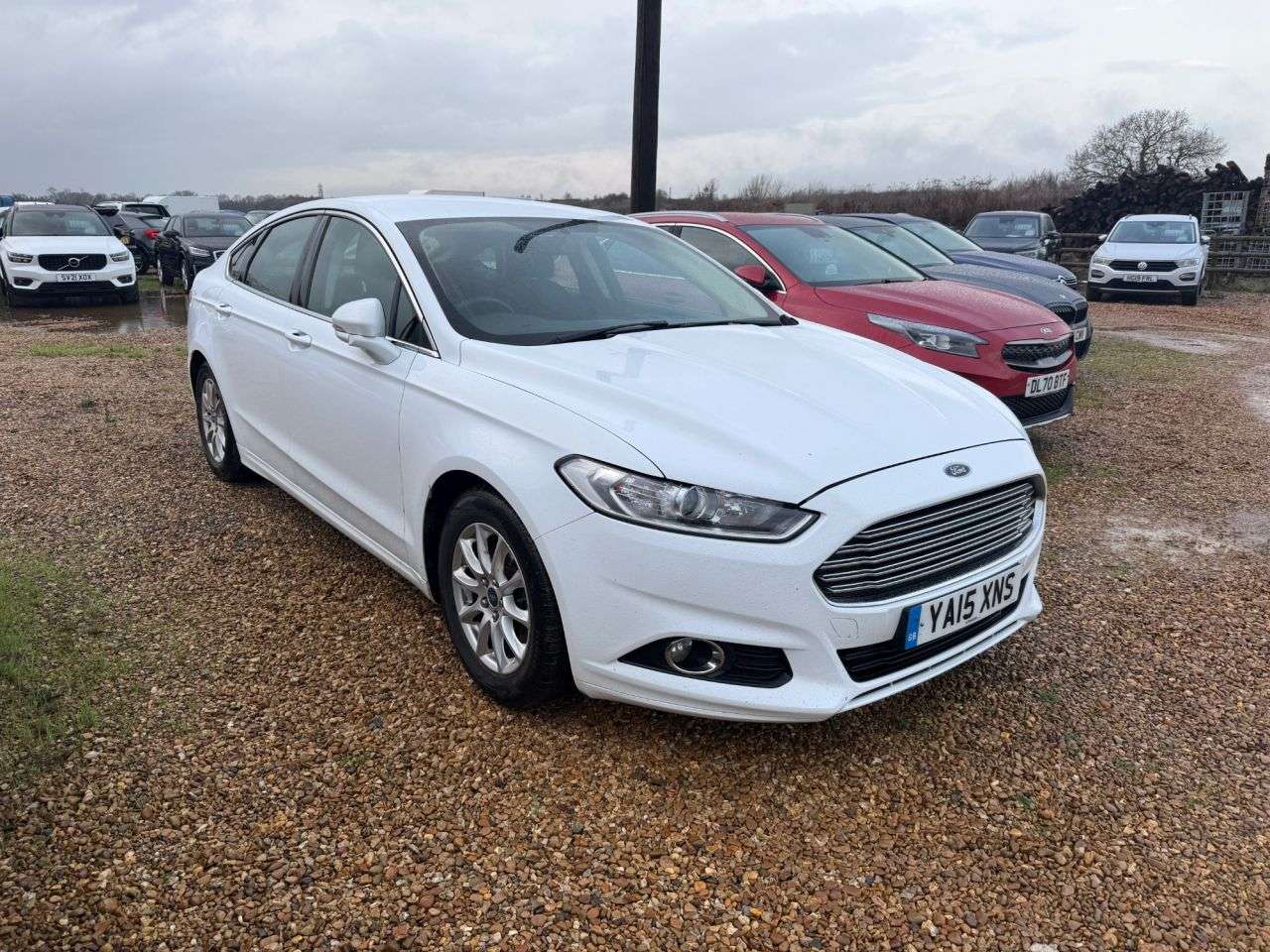 A 2015 FORD MONDEO 2.0 TDCi ECOnetic Zetec Hatchback 5dr Diesel Manual Euro 6 (s/s) (150 ps) A 2015 FORD MONDEO 2.0 TDCi ECOnetic Zetec Hatchback 5dr Diesel Manual Euro 6 (s/s) (150 ps)