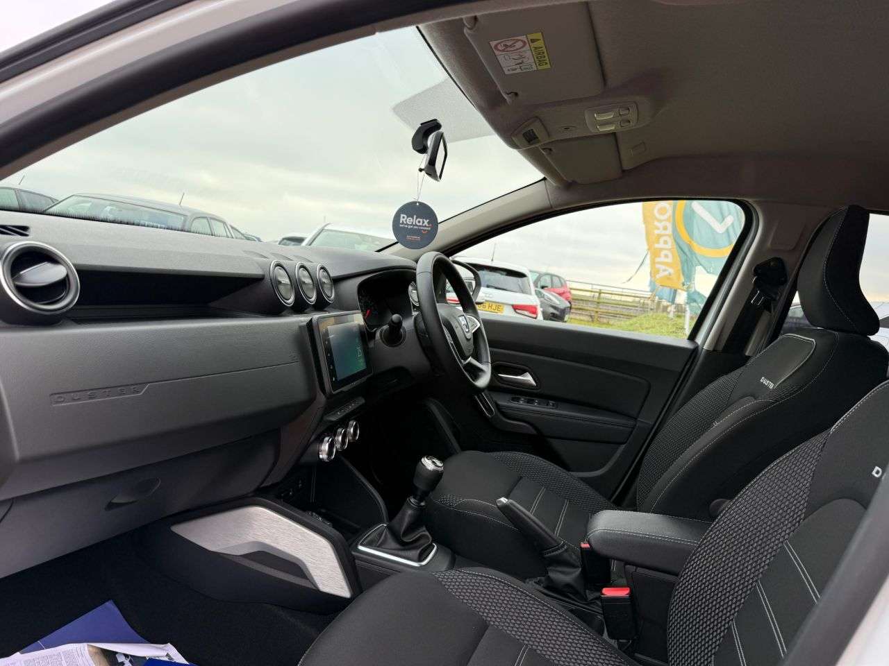 A 2022 DACIA DUSTER 1.0 TCe Prestige SUV 5dr Petrol Manual Euro 6 (s/s) (90 ps) A 2022 DACIA DUSTER 1.0 TCe Prestige SUV 5dr Petrol Manual Euro 6 (s/s) (90 ps)