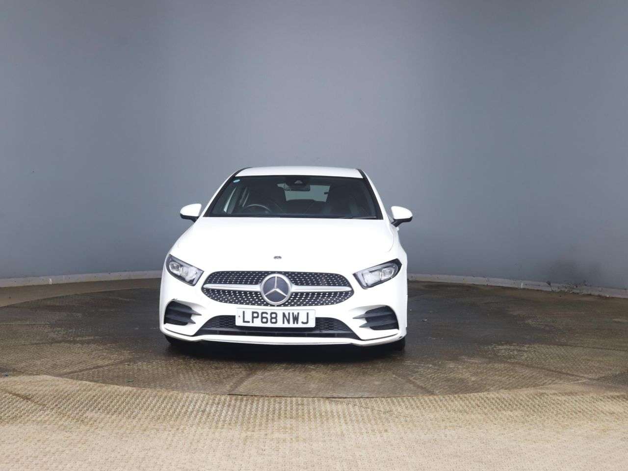 A 2018 MERCEDES-BENZ A-CLASS 1.3 A180 AMG Line Hatchback 5dr Petrol Manual Euro 6 (s/s) (136 ps) A 2018 MERCEDES-BENZ A-CLASS 1.3 A180 AMG Line Hatchback 5dr Petrol Manual Euro 6 (s/s) (136 ps)