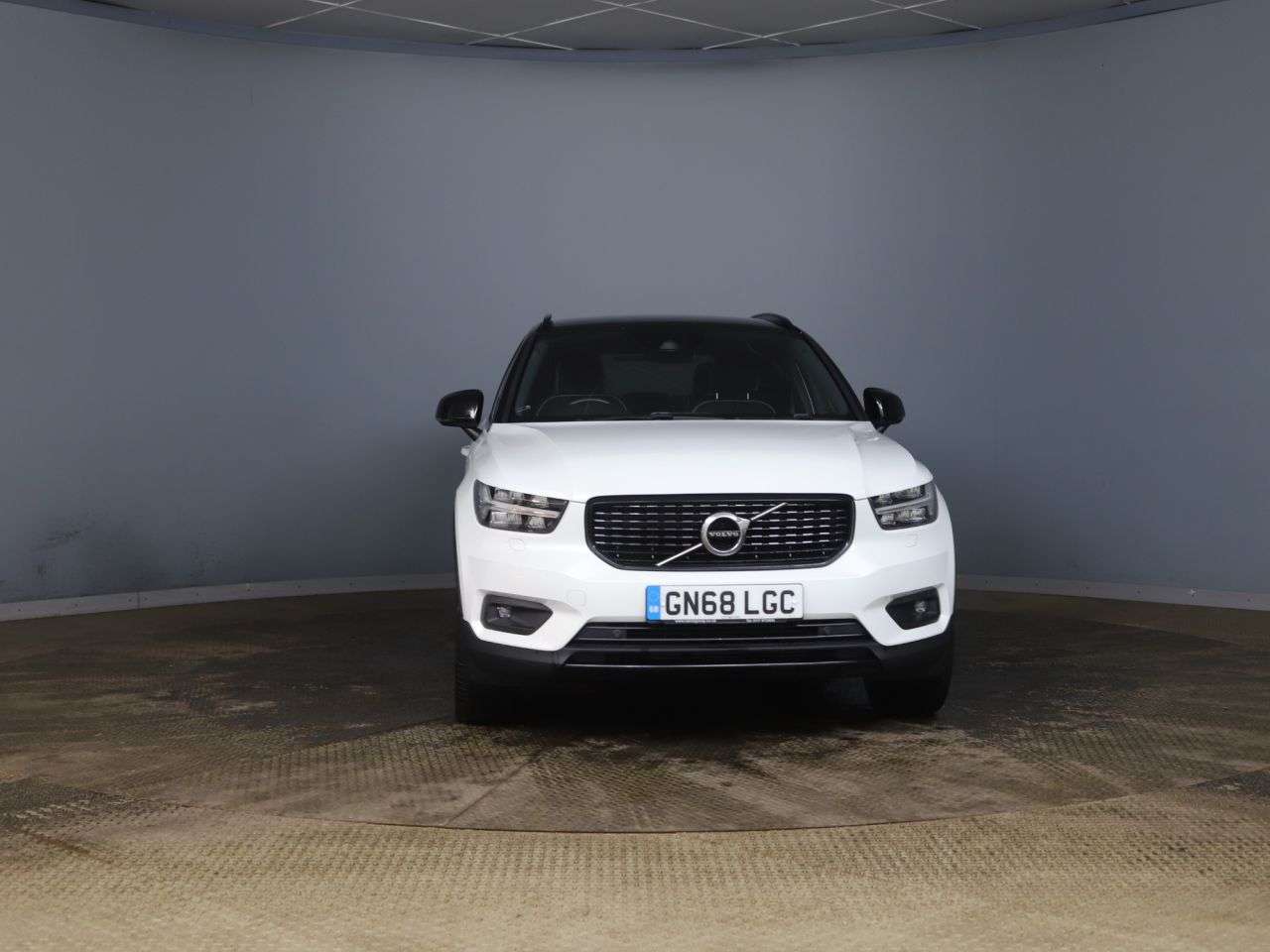 2018 VOLVO XC40 2018 VOLVO XC40