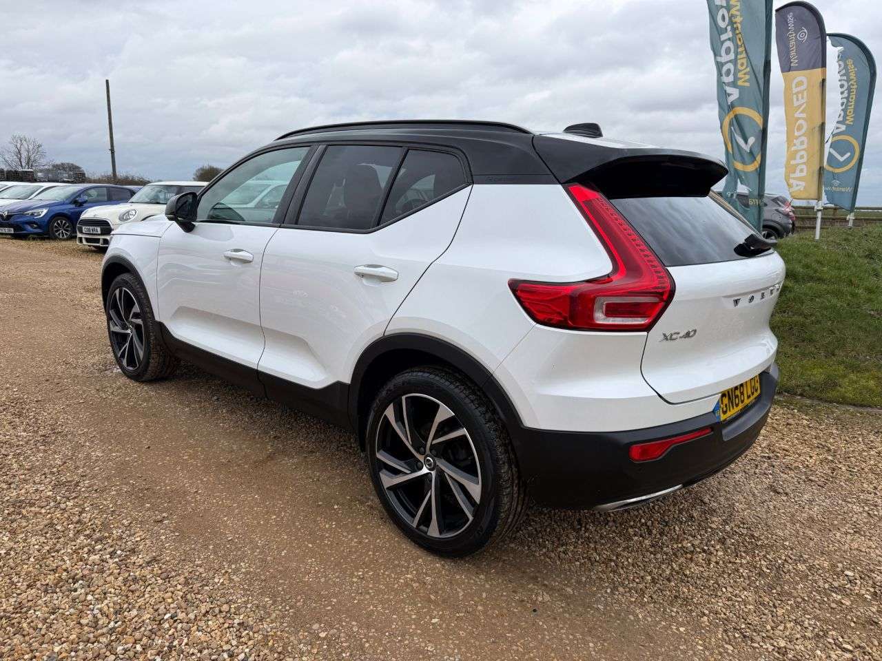 2018 VOLVO XC40 2018 VOLVO XC40