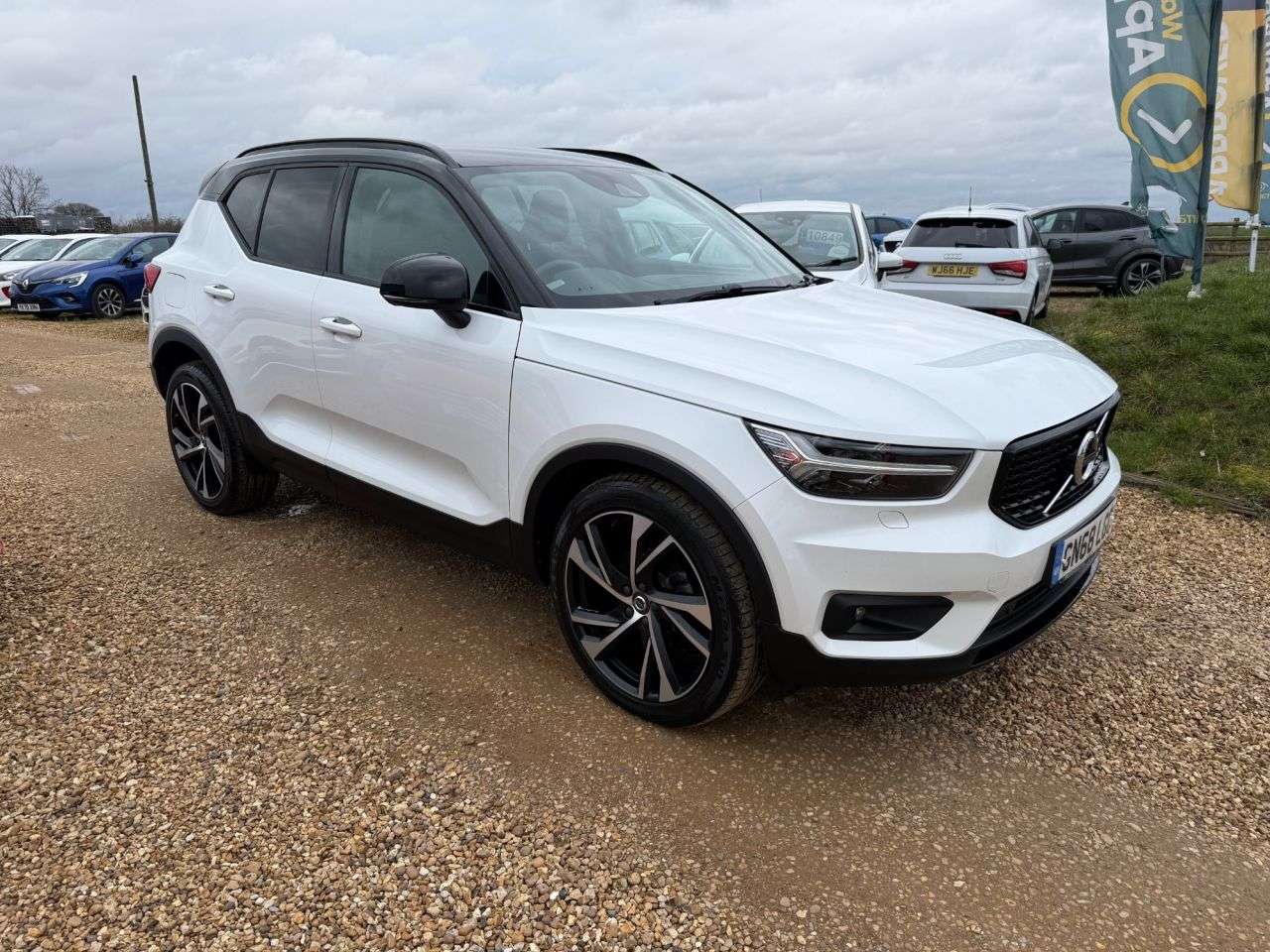 2018 VOLVO XC40 2018 VOLVO XC40