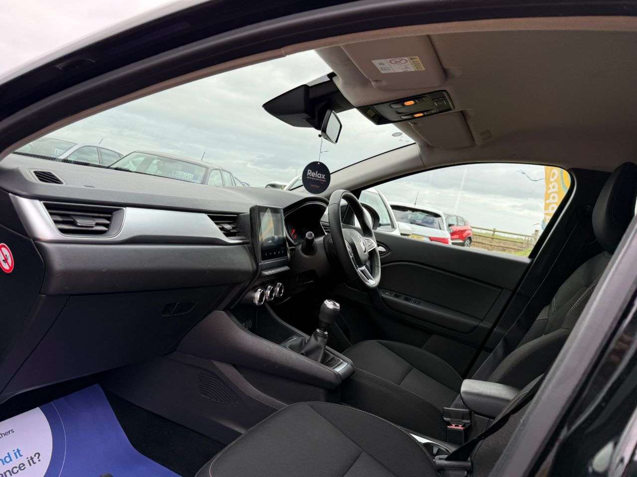 A 2020 RENAULT CAPTUR 1.5 Blue dCi Iconic SUV 5dr Diesel Manual Euro 6 (s/s) (95 ps) A 2020 RENAULT CAPTUR 1.5 Blue dCi Iconic SUV 5dr Diesel Manual Euro 6 (s/s) (95 ps)