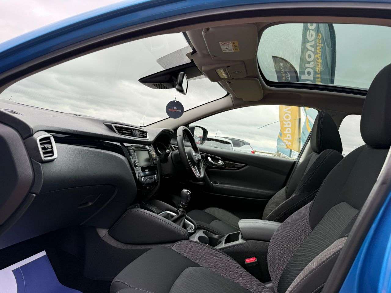 A 2020 NISSAN QASHQAI 1.3 DIG-T N-Connecta SUV 5dr Petrol Manual Euro 6 (s/s) (160 ps) A 2020 NISSAN QASHQAI 1.3 DIG-T N-Connecta SUV 5dr Petrol Manual Euro 6 (s/s) (160 ps)