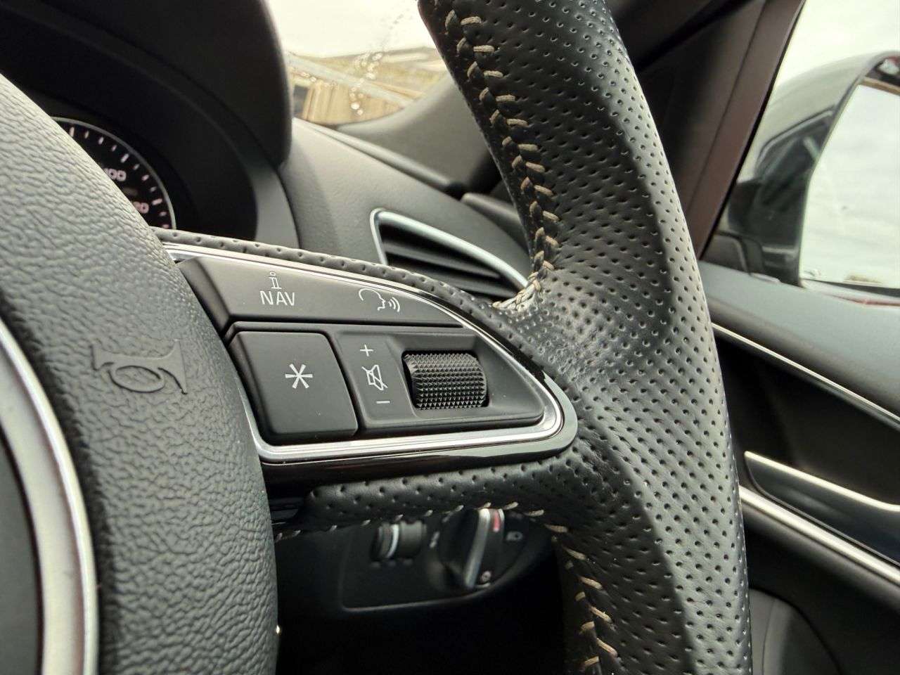 2016 AUDI Q3 2016 AUDI Q3