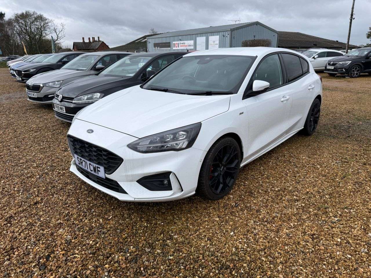 A 2021 FORD FOCUS 1.0T EcoBoost MHEV ST-Line X Edition Hatchback 5dr Petrol Manual Euro 6 (s/ A 2021 FORD FOCUS 1.0T EcoBoost MHEV ST-Line X Edition Hatchback 5dr Petrol Manual Euro 6 (s/