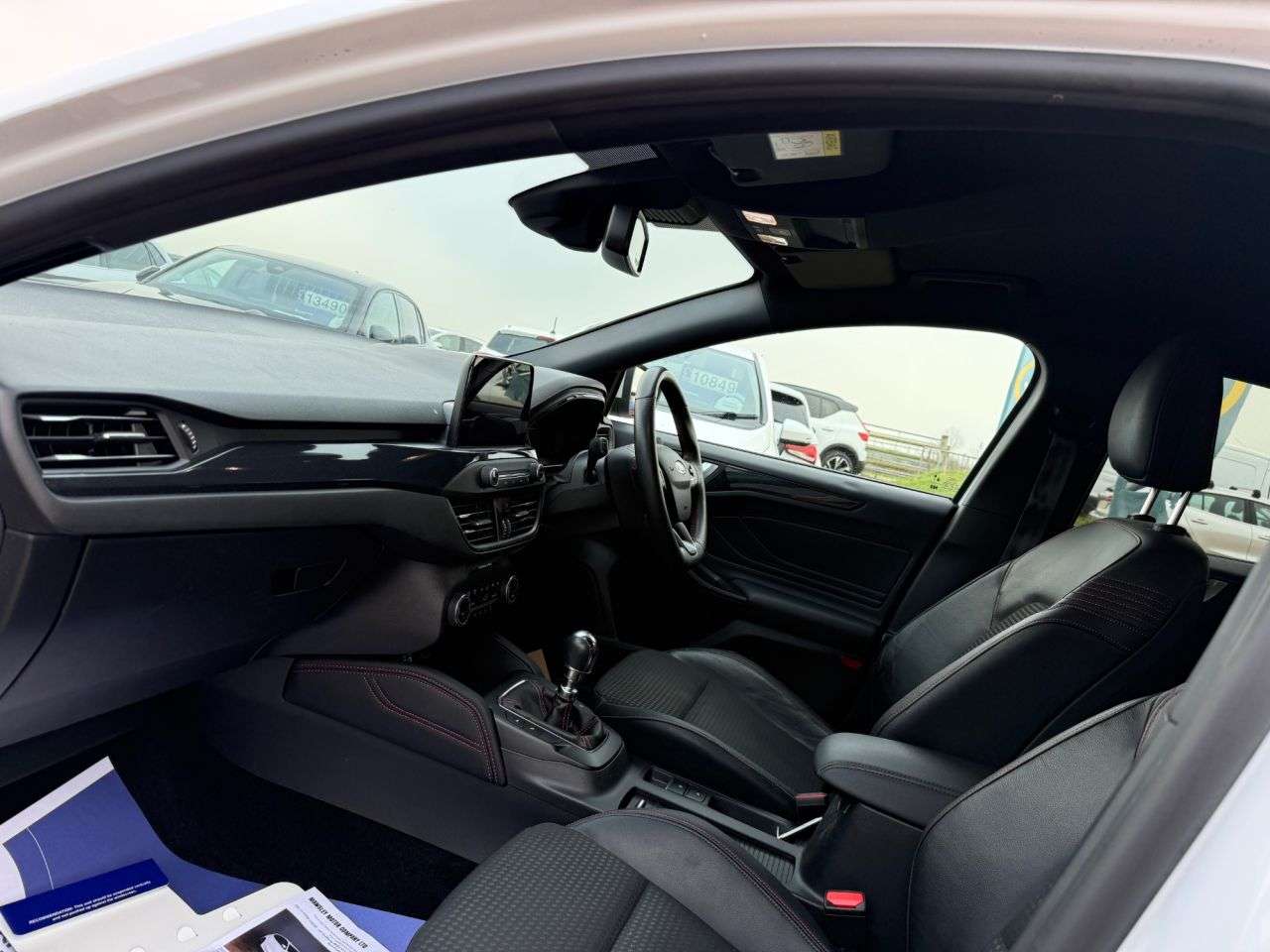 A 2021 FORD FOCUS 1.0T EcoBoost MHEV ST-Line X Edition Hatchback 5dr Petrol Manual Euro 6 (s/ A 2021 FORD FOCUS 1.0T EcoBoost MHEV ST-Line X Edition Hatchback 5dr Petrol Manual Euro 6 (s/