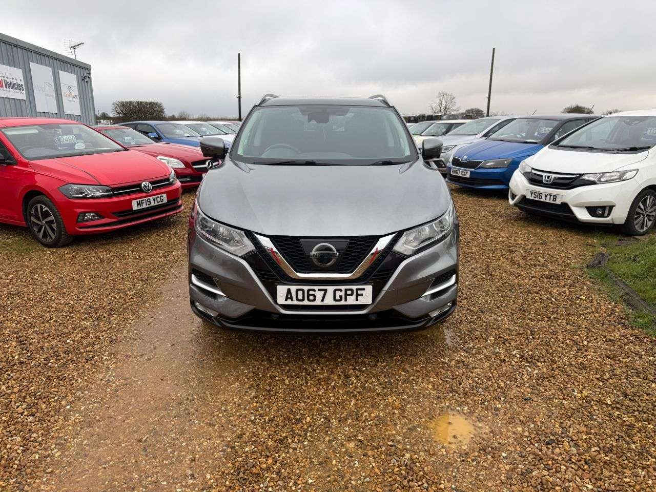 A 2017 NISSAN QASHQAI 1.2 DIG-T N-Connecta SUV 5dr Petrol Manual Euro 6 (s/s) (115 ps) A 2017 NISSAN QASHQAI 1.2 DIG-T N-Connecta SUV 5dr Petrol Manual Euro 6 (s/s) (115 ps)