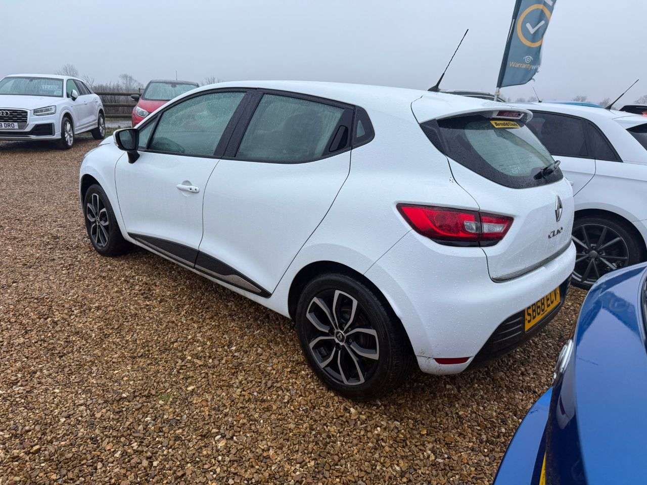 2018 RENAULT CLIO 2018 RENAULT CLIO