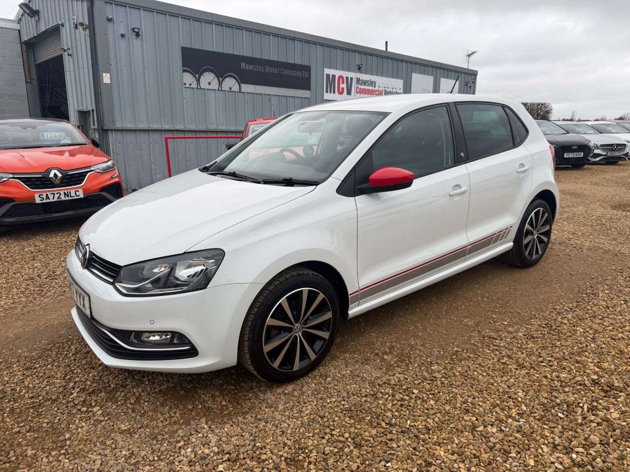 A 2017 VOLKSWAGEN POLO 1.0 BlueMotion Tech beats Hatchback 5dr Petrol Manual Euro 6 (s/s) (75 ps) A 2017 VOLKSWAGEN POLO 1.0 BlueMotion Tech beats Hatchback 5dr Petrol Manual Euro 6 (s/s) (75 ps)