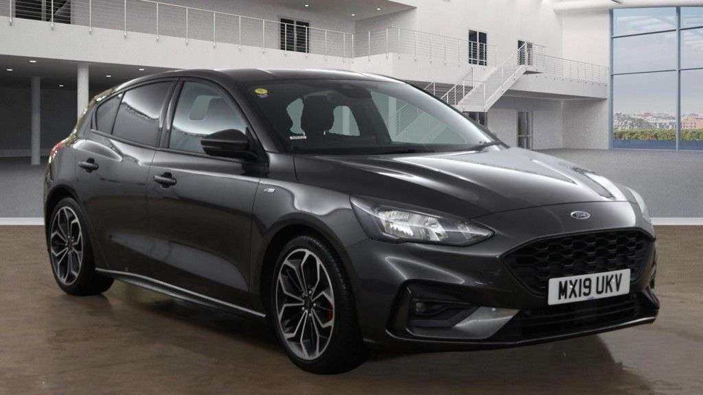 A 2019 FORD FOCUS 1.0T EcoBoost ST-Line X Hatchback 5dr Petrol Manual Euro 6 (s/s) (125 ps) A 2019 FORD FOCUS 1.0T EcoBoost ST-Line X Hatchback 5dr Petrol Manual Euro 6 (s/s) (125 ps)