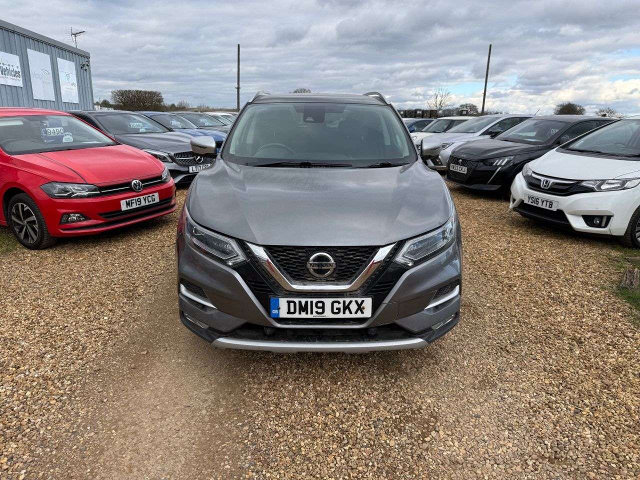 A 2019 NISSAN QASHQAI 1.3 DIG-T N-Motion SUV 5dr Petrol Manual Euro 6 (s/s) (160 ps) A 2019 NISSAN QASHQAI 1.3 DIG-T N-Motion SUV 5dr Petrol Manual Euro 6 (s/s) (160 ps)