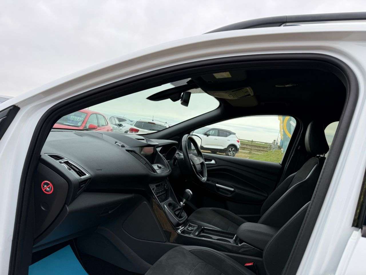 A 2017 FORD KUGA 2.0 TDCi EcoBlue ST-Line SUV 5dr Diesel Manual AWD Euro 6 (s/s) (180 ps) A 2017 FORD KUGA 2.0 TDCi EcoBlue ST-Line SUV 5dr Diesel Manual AWD Euro 6 (s/s) (180 ps)