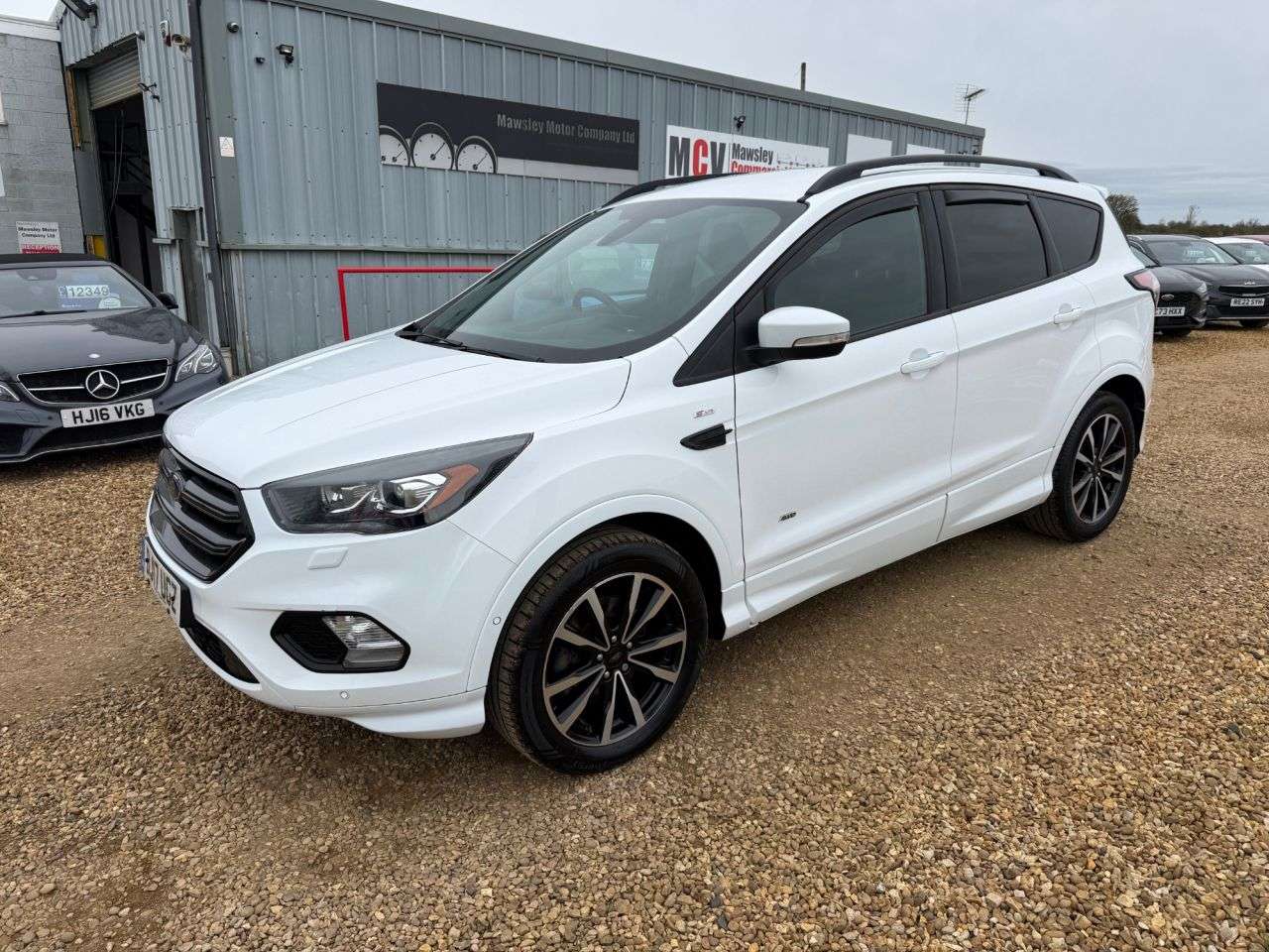 A 2017 FORD KUGA 2.0 TDCi EcoBlue ST-Line SUV 5dr Diesel Manual AWD Euro 6 (s/s) (180 ps) A 2017 FORD KUGA 2.0 TDCi EcoBlue ST-Line SUV 5dr Diesel Manual AWD Euro 6 (s/s) (180 ps)