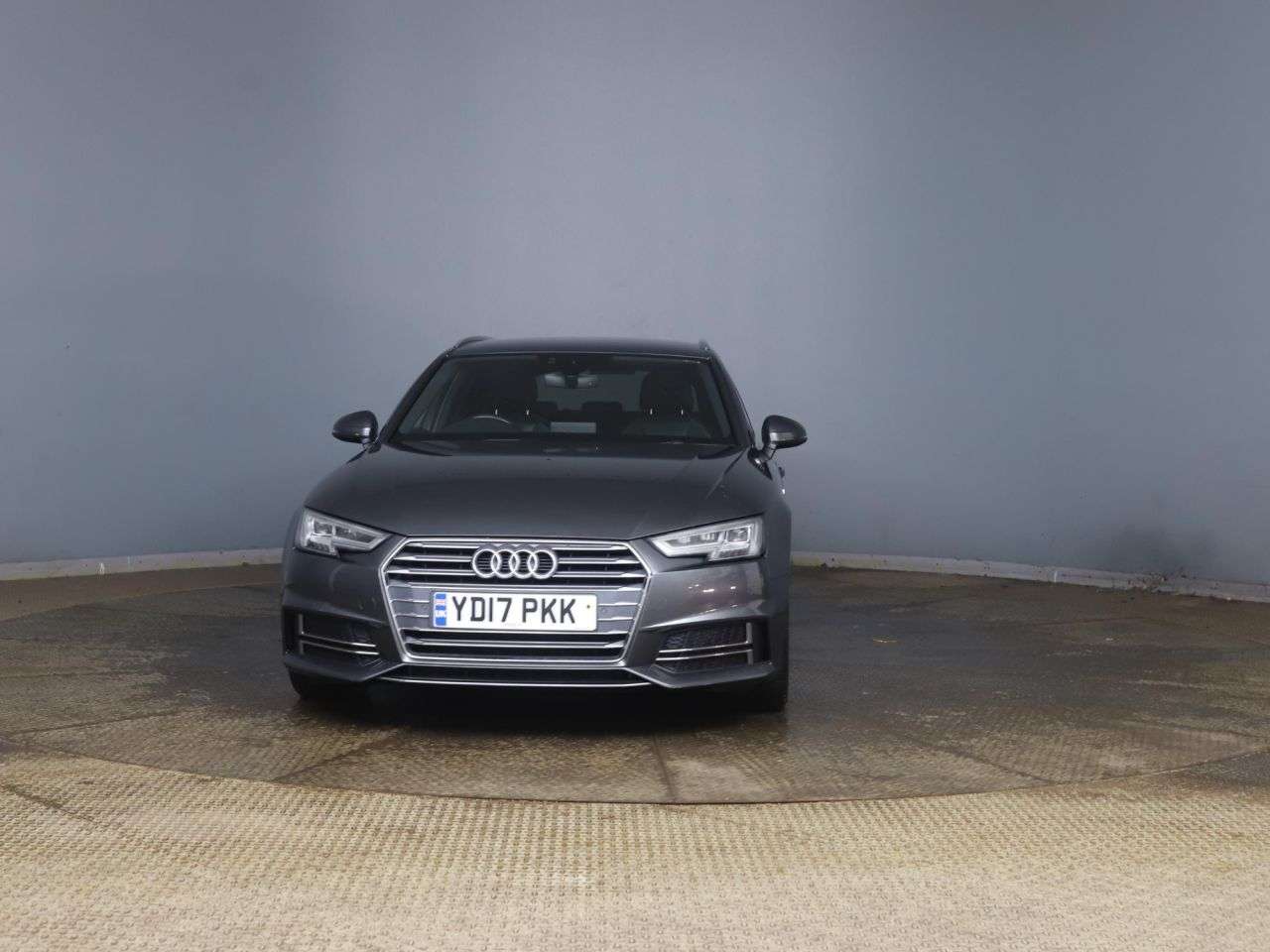 A 2017 AUDI A4 AVANT 2.0 TDI ultra S line Estate 5dr Diesel S Tronic Euro 6 (s/s) (190 ps) A 2017 AUDI A4 AVANT 2.0 TDI ultra S line Estate 5dr Diesel S Tronic Euro 6 (s/s) (190 ps)