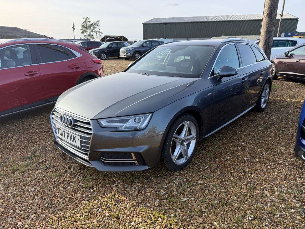 A 2017 AUDI A4 AVANT 2.0 TDI ultra S line Estate 5dr Diesel S Tronic Euro 6 (s/s) (190 ps) A 2017 AUDI A4 AVANT 2.0 TDI ultra S line Estate 5dr Diesel S Tronic Euro 6 (s/s) (190 ps)