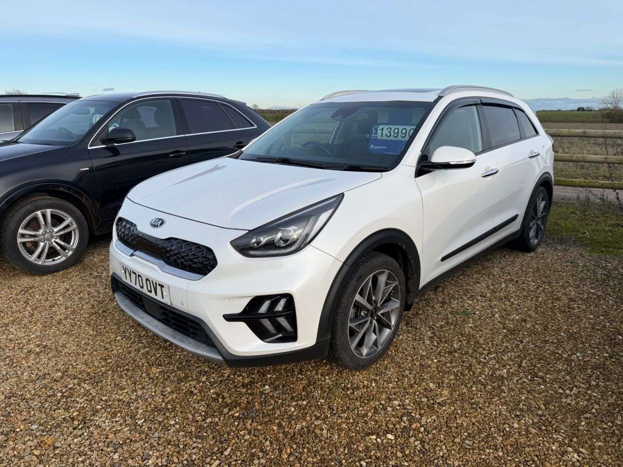 A 2020 KIA NIRO 1.6 GDi 4 SUV 5dr Petrol Hybrid DCT Euro 6 (s/s) (139 bhp) A 2020 KIA NIRO 1.6 GDi 4 SUV 5dr Petrol Hybrid DCT Euro 6 (s/s) (139 bhp)