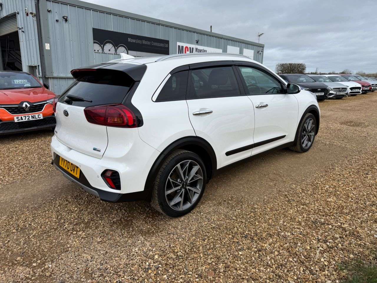 A 2020 KIA NIRO 1.6 GDi 4 SUV 5dr Petrol Hybrid DCT Euro 6 (s/s) (139 bhp) A 2020 KIA NIRO 1.6 GDi 4 SUV 5dr Petrol Hybrid DCT Euro 6 (s/s) (139 bhp)