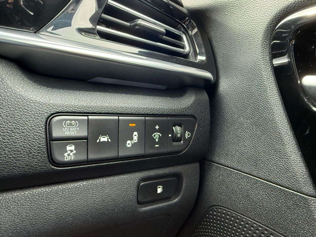 2020 KIA NIRO 2020 KIA NIRO