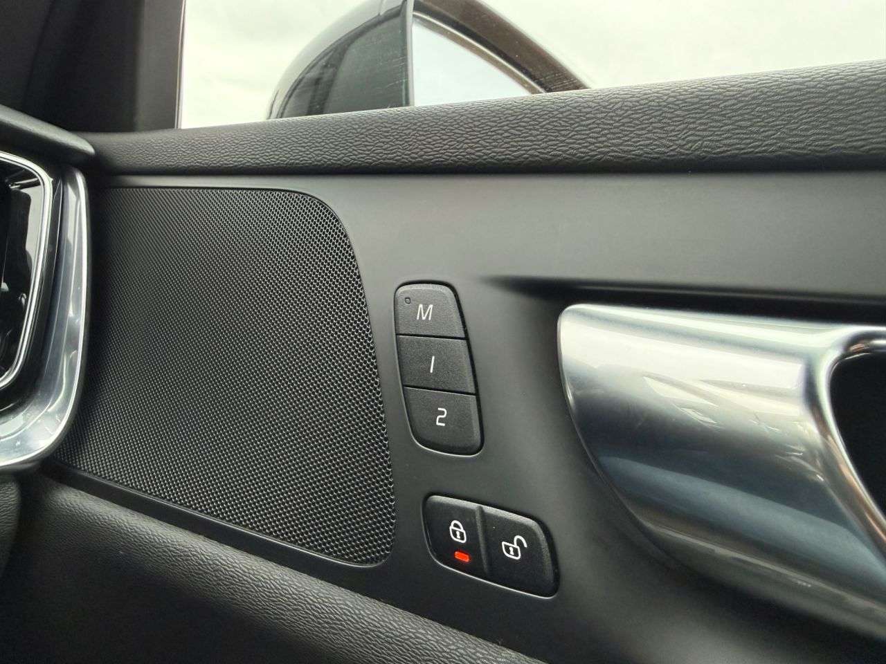 2020 VOLVO V60 2020 VOLVO V60