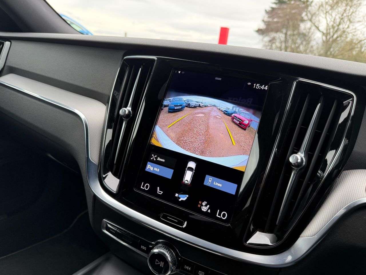 2020 VOLVO V60 2020 VOLVO V60