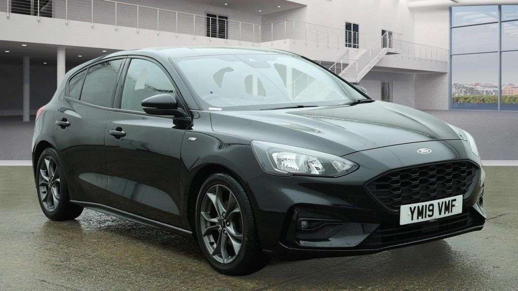 A 2019 FORD FOCUS 1.0T EcoBoost ST-Line Hatchback 5dr Petrol Manual Euro 6 (s/s) (125 ps) A 2019 FORD FOCUS 1.0T EcoBoost ST-Line Hatchback 5dr Petrol Manual Euro 6 (s/s) (125 ps)