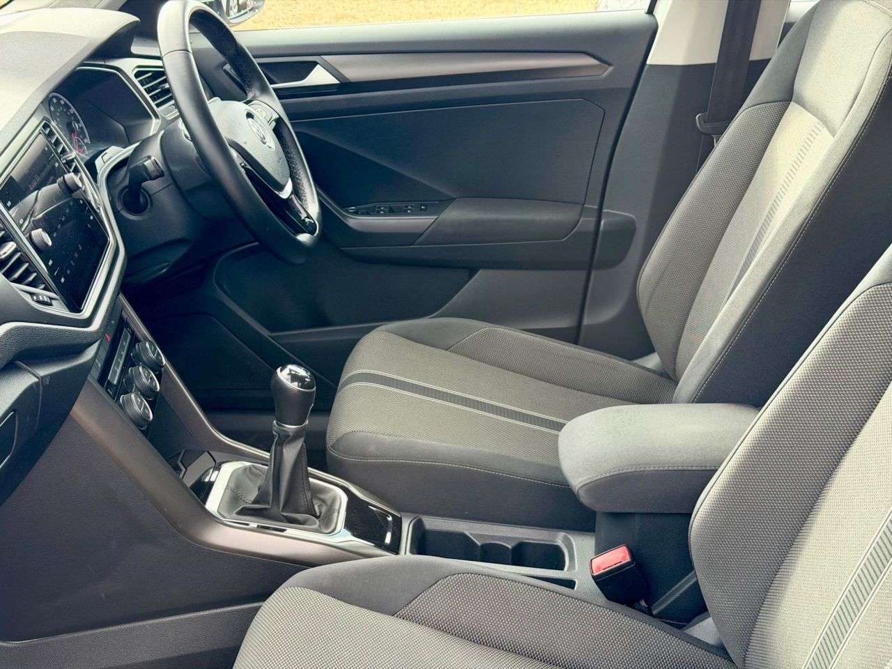 2018 VOLKSWAGEN T-ROC 2018 VOLKSWAGEN T-ROC
