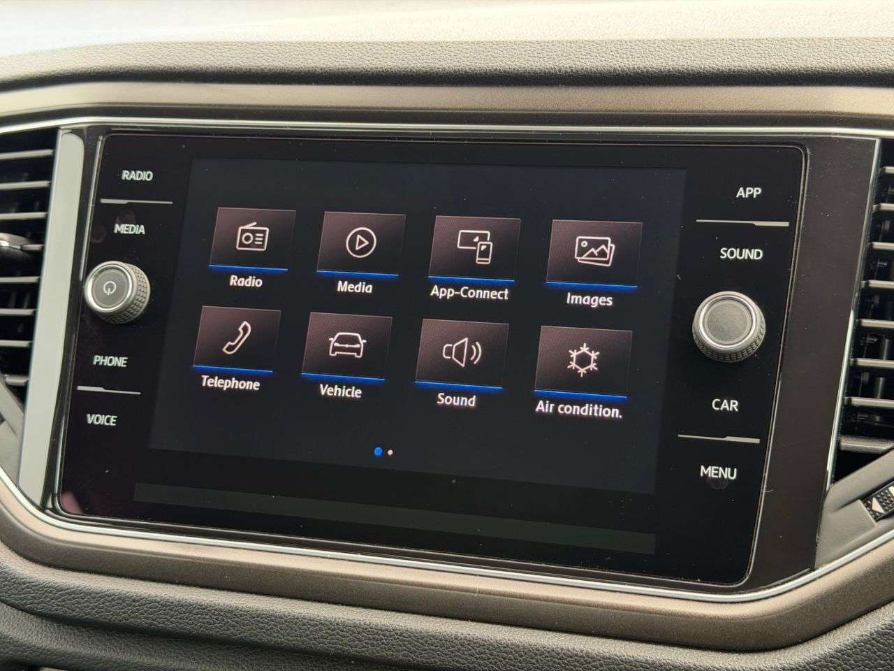 2018 VOLKSWAGEN T-ROC 2018 VOLKSWAGEN T-ROC