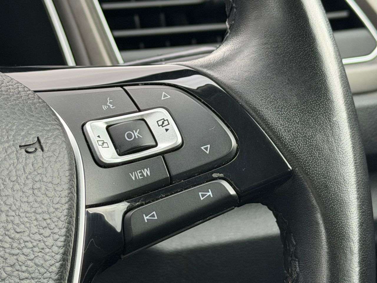 2018 VOLKSWAGEN T-ROC 2018 VOLKSWAGEN T-ROC