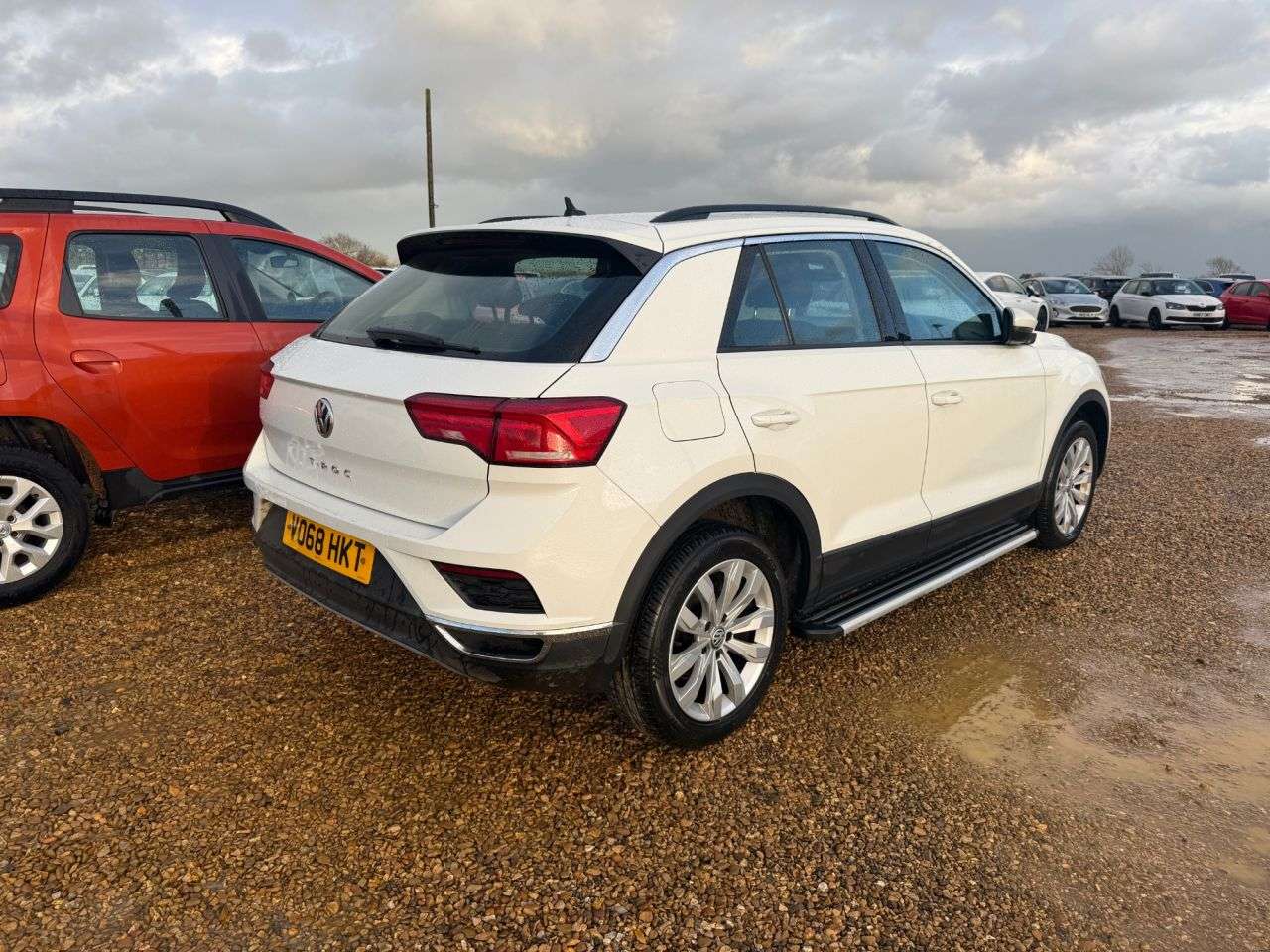 A 2018 VOLKSWAGEN T-ROC 1.6 TDI SE SUV 5dr Diesel Manual Euro 6 (s/s) (115 ps) A 2018 VOLKSWAGEN T-ROC 1.6 TDI SE SUV 5dr Diesel Manual Euro 6 (s/s) (115 ps)