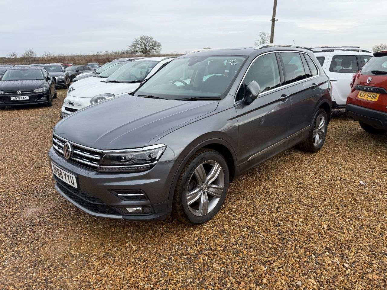A 2019 VOLKSWAGEN TIGUAN 2.0 TDI SEL SUV 5dr Diesel Manual Euro 6 (s/s) (150 ps) A 2019 VOLKSWAGEN TIGUAN 2.0 TDI SEL SUV 5dr Diesel Manual Euro 6 (s/s) (150 ps)