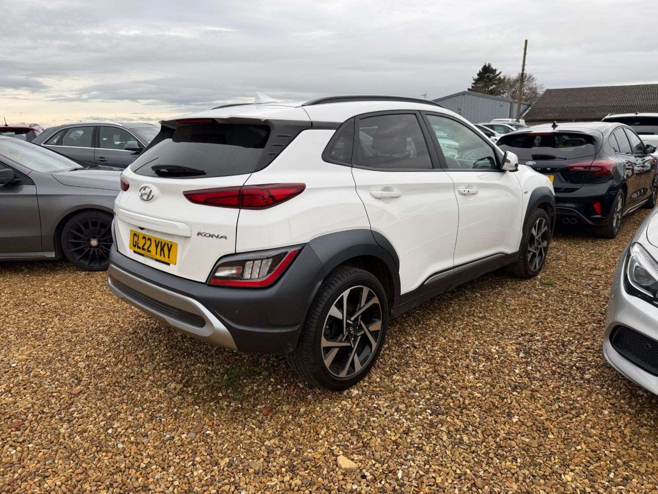 A 2022 HYUNDAI KONA 1.0 T-GDi MHEV Premium SUV 5dr Petrol Hybrid Manual Euro 6 (s/s) (120 ps) A 2022 HYUNDAI KONA 1.0 T-GDi MHEV Premium SUV 5dr Petrol Hybrid Manual Euro 6 (s/s) (120 ps)