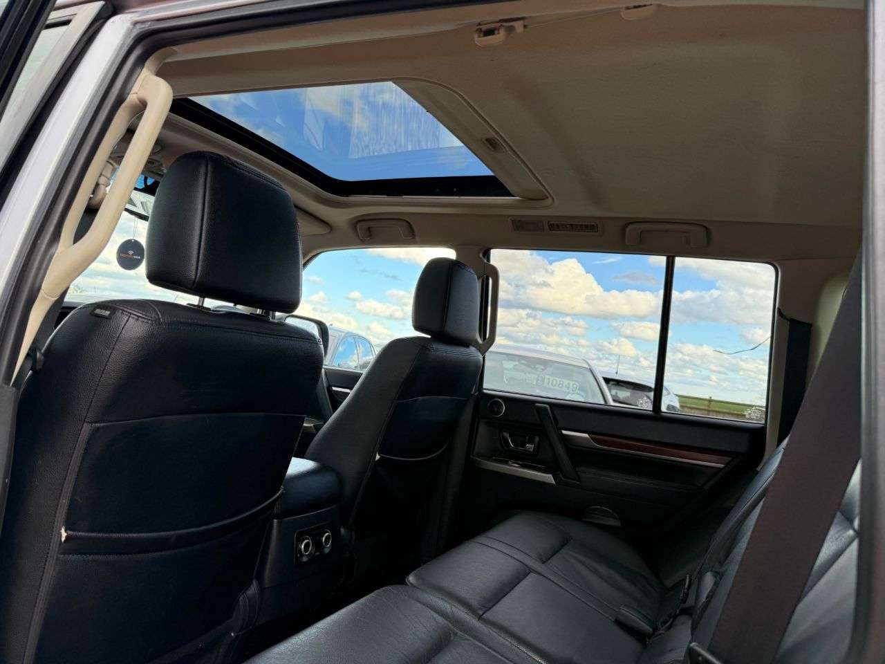 2013 MITSUBISHI SHOGUN 2013 MITSUBISHI SHOGUN