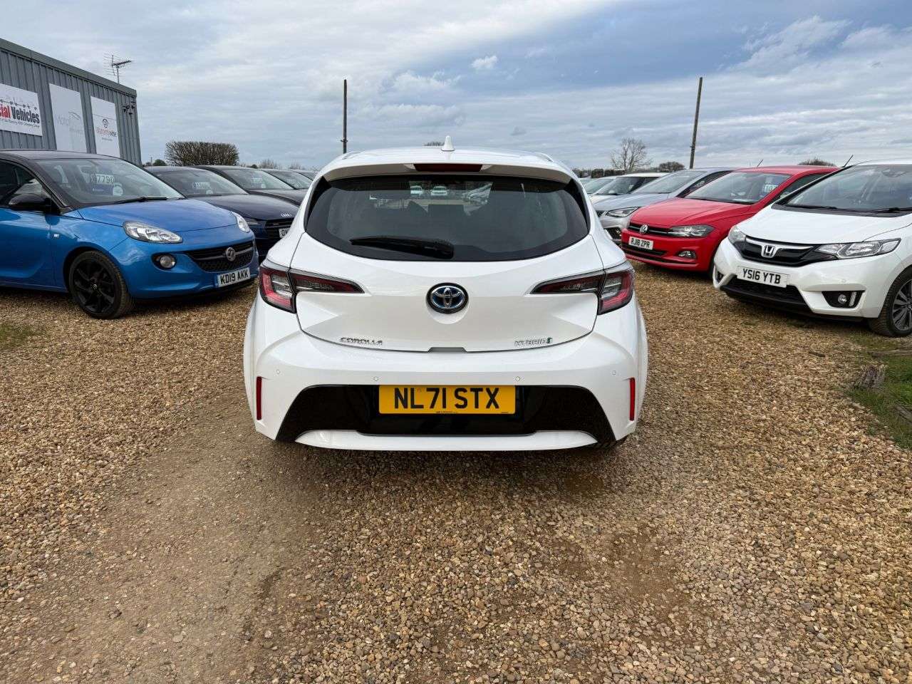 2021 TOYOTA COROLLA 2021 TOYOTA COROLLA