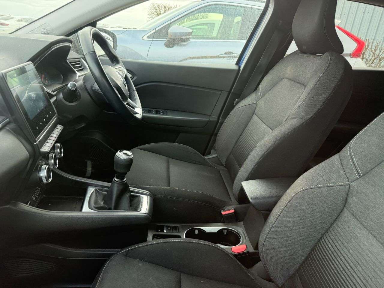 A 2020 RENAULT CAPTUR 1.0 TCe Iconic SUV 5dr Petrol Manual Euro 6 (s/s) (100 ps) A 2020 RENAULT CAPTUR 1.0 TCe Iconic SUV 5dr Petrol Manual Euro 6 (s/s) (100 ps)