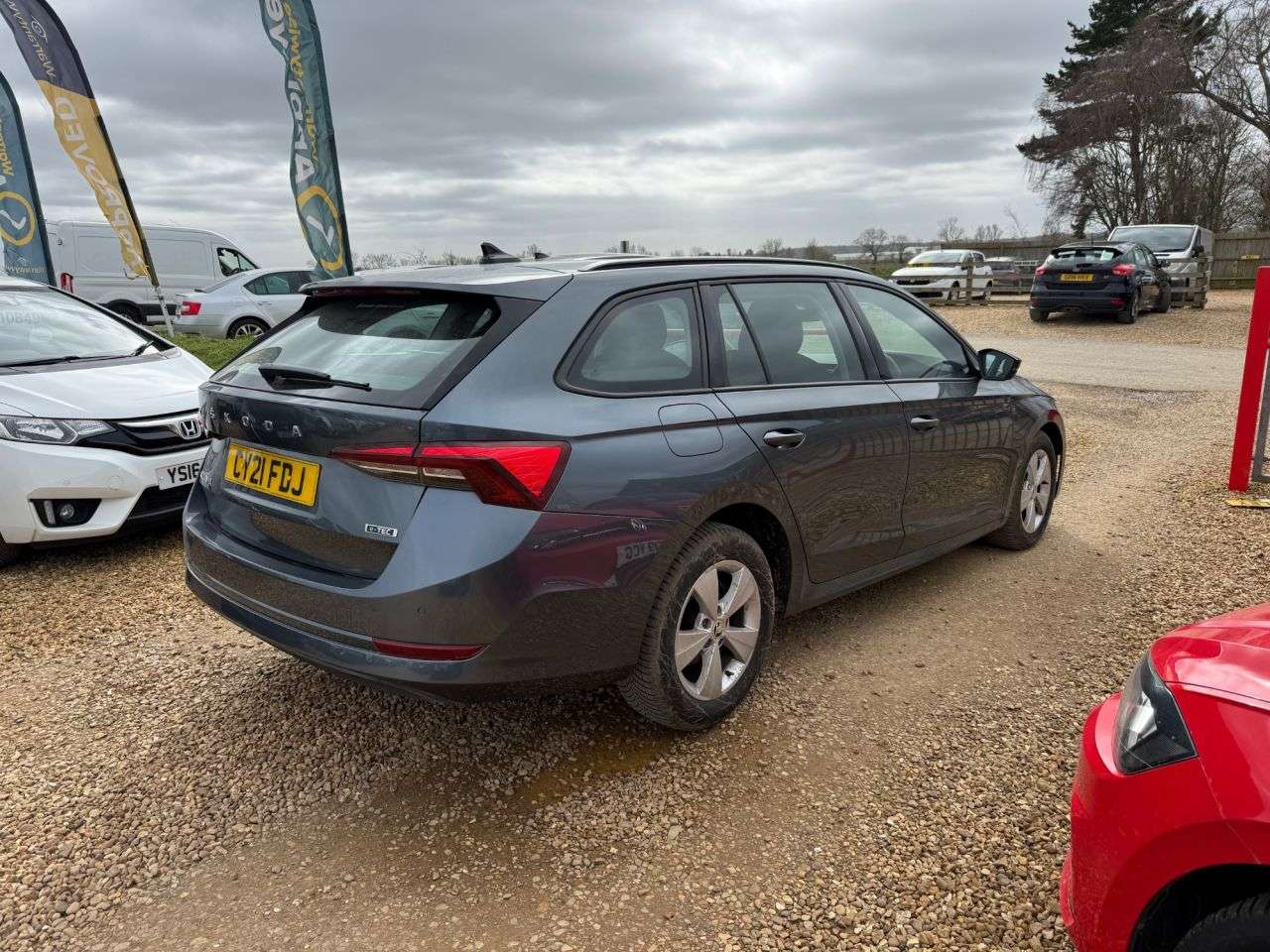 A 2021 SKODA OCTAVIA 1.0 TSI e-TEC MHEV SE First Edition Estate 5dr Petrol Hybrid DSG Euro 6 (s/ A 2021 SKODA OCTAVIA 1.0 TSI e-TEC MHEV SE First Edition Estate 5dr Petrol Hybrid DSG Euro 6 (s/