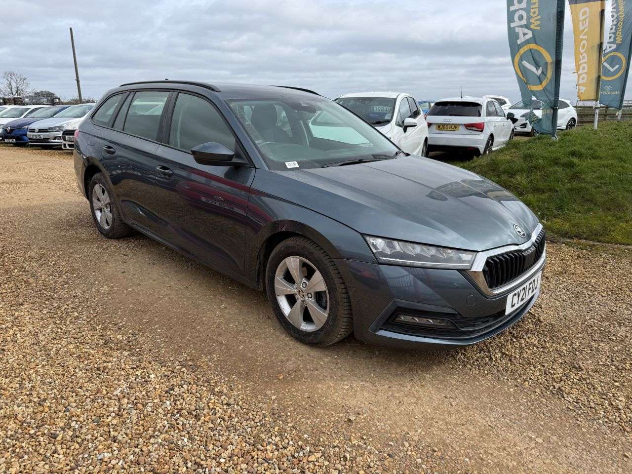 A 2021 SKODA OCTAVIA 1.0 TSI e-TEC MHEV SE First Edition Estate 5dr Petrol Hybrid DSG Euro 6 (s/ A 2021 SKODA OCTAVIA 1.0 TSI e-TEC MHEV SE First Edition Estate 5dr Petrol Hybrid DSG Euro 6 (s/