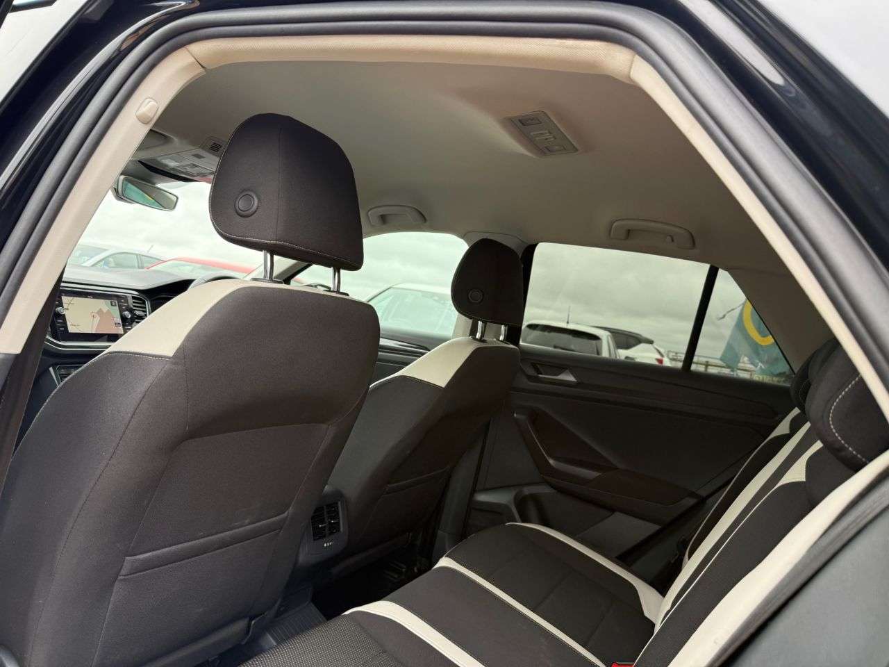 2018 VOLKSWAGEN T-ROC 2018 VOLKSWAGEN T-ROC