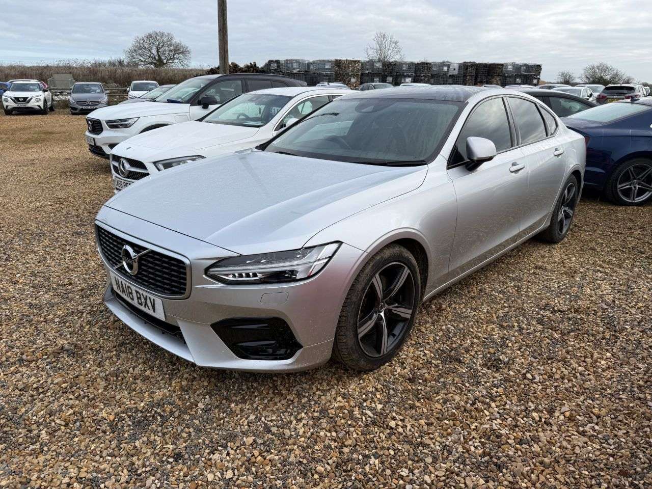 A 2018 VOLVO S90 2.0 D4 R-Design Saloon 4dr Diesel Auto Euro 6 (s/s) (190 ps) A 2018 VOLVO S90 2.0 D4 R-Design Saloon 4dr Diesel Auto Euro 6 (s/s) (190 ps)