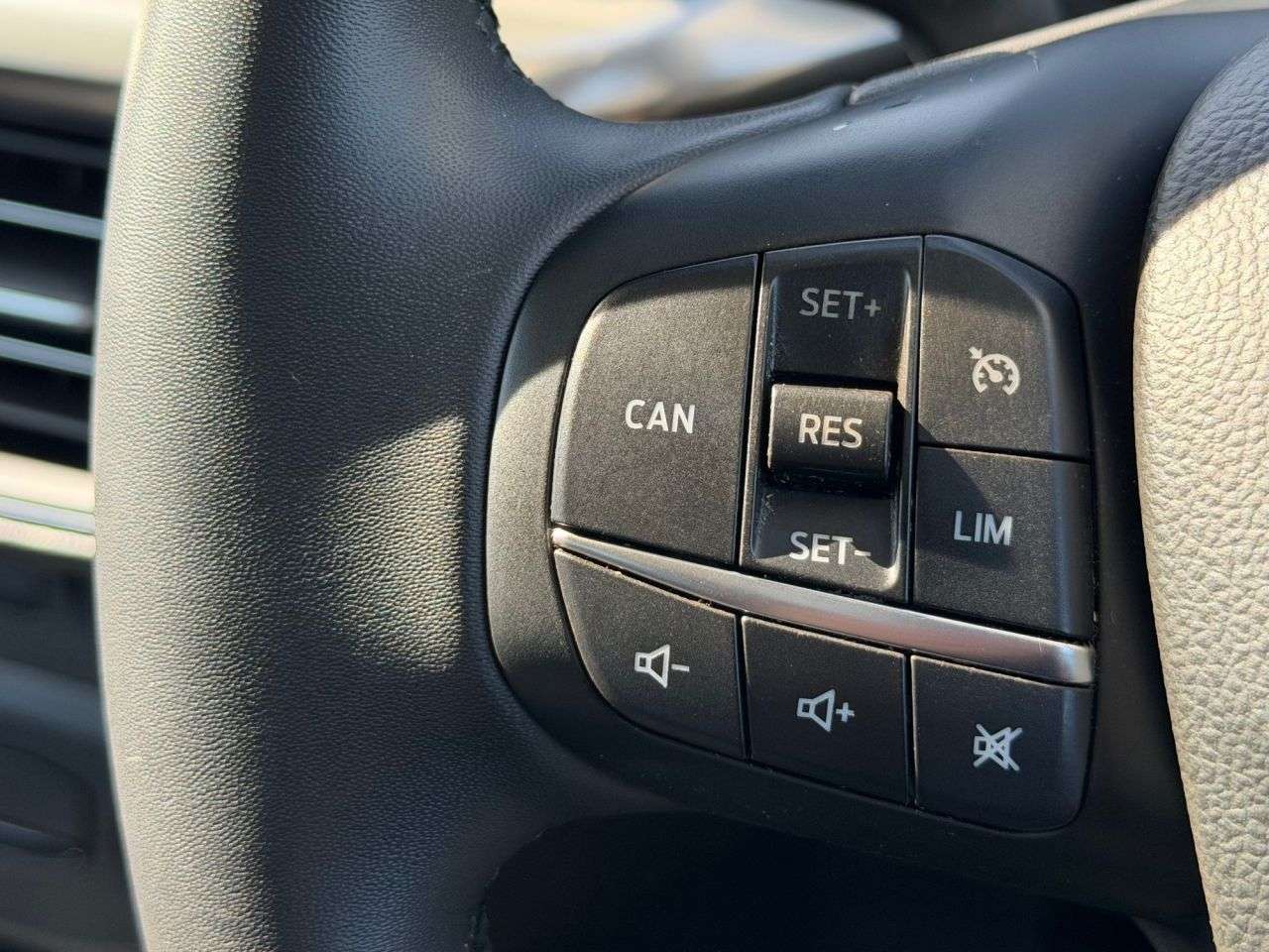 2023 FORD FOCUS 2023 FORD FOCUS