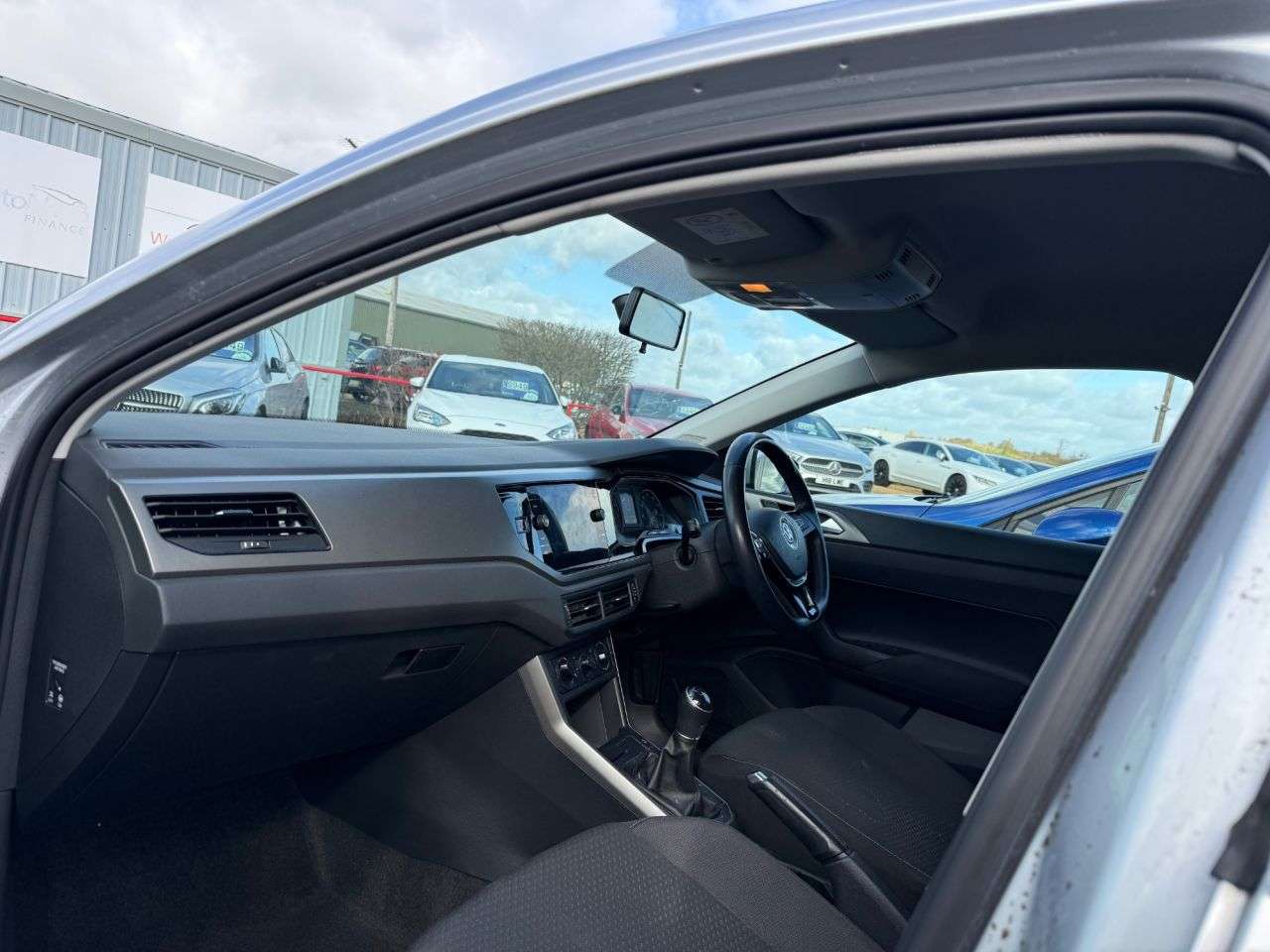 A 2020 VOLKSWAGEN POLO 1.0 TSI Match Hatchback 5dr Petrol Manual Euro 6 (s/s) (95 ps) A 2020 VOLKSWAGEN POLO 1.0 TSI Match Hatchback 5dr Petrol Manual Euro 6 (s/s) (95 ps)