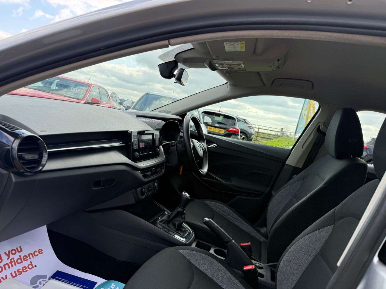 A 2022 SKODA FABIA 1.0 TSI SE Comfort Hatchback 5dr Petrol Manual Euro 6 (s/s) (95 ps) A 2022 SKODA FABIA 1.0 TSI SE Comfort Hatchback 5dr Petrol Manual Euro 6 (s/s) (95 ps)