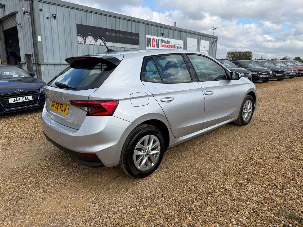 A 2022 SKODA FABIA 1.0 TSI SE Comfort Hatchback 5dr Petrol Manual Euro 6 (s/s) (95 ps) A 2022 SKODA FABIA 1.0 TSI SE Comfort Hatchback 5dr Petrol Manual Euro 6 (s/s) (95 ps)