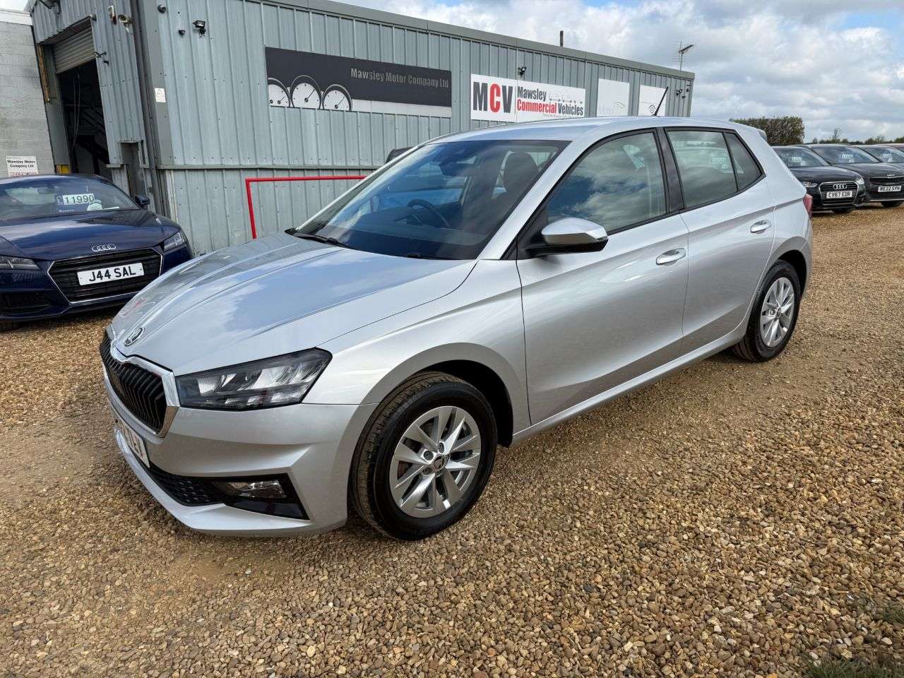 A 2022 SKODA FABIA 1.0 TSI SE Comfort Hatchback 5dr Petrol Manual Euro 6 (s/s) (95 ps) A 2022 SKODA FABIA 1.0 TSI SE Comfort Hatchback 5dr Petrol Manual Euro 6 (s/s) (95 ps)