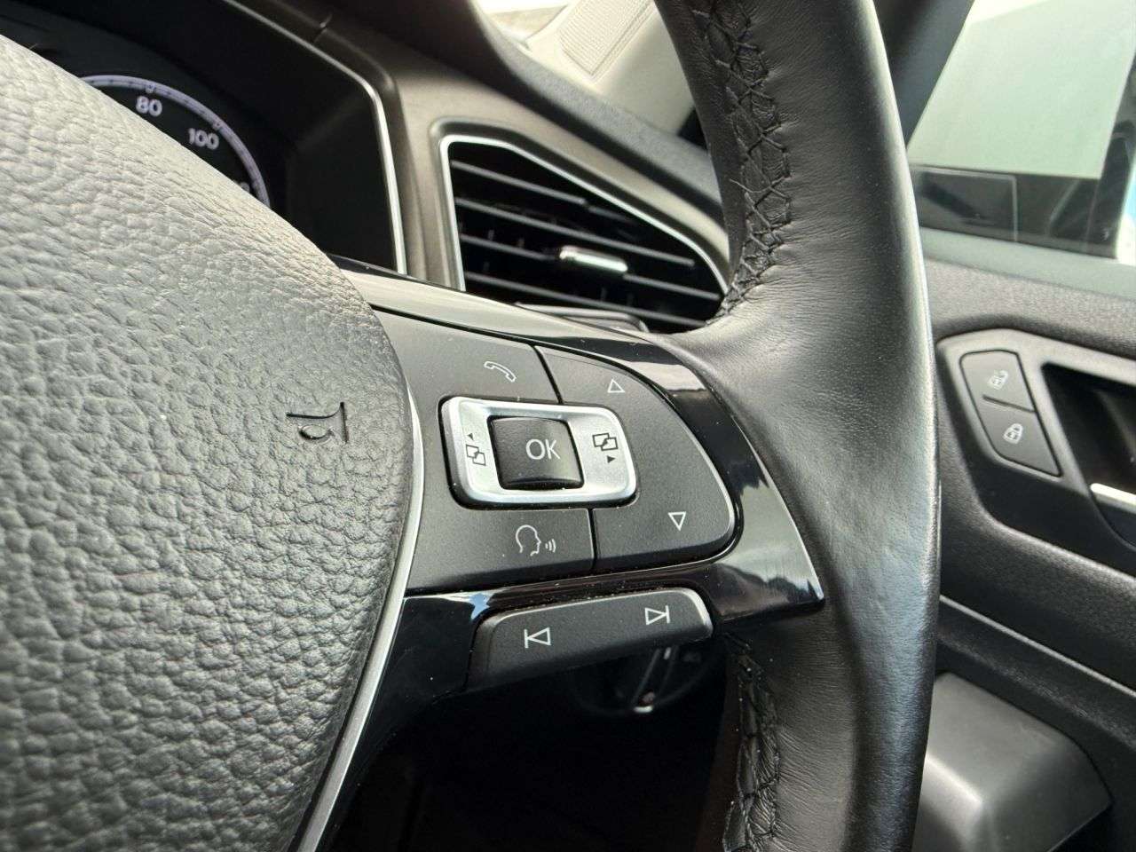 2018 VOLKSWAGEN T-ROC 2018 VOLKSWAGEN T-ROC