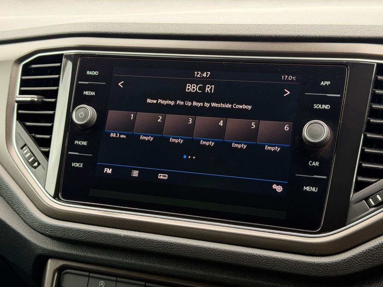 2018 VOLKSWAGEN T-ROC 2018 VOLKSWAGEN T-ROC