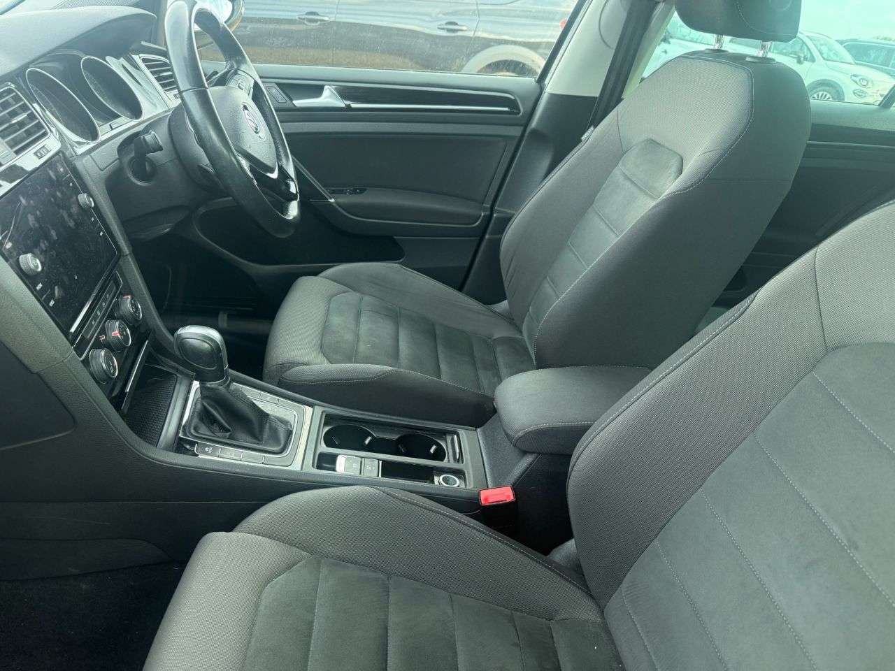 A 2018 VOLKSWAGEN GOLF 1.6 TDI GT Hatchback 5dr Diesel DSG Euro 6 (s/s) (115 ps) A 2018 VOLKSWAGEN GOLF 1.6 TDI GT Hatchback 5dr Diesel DSG Euro 6 (s/s) (115 ps)