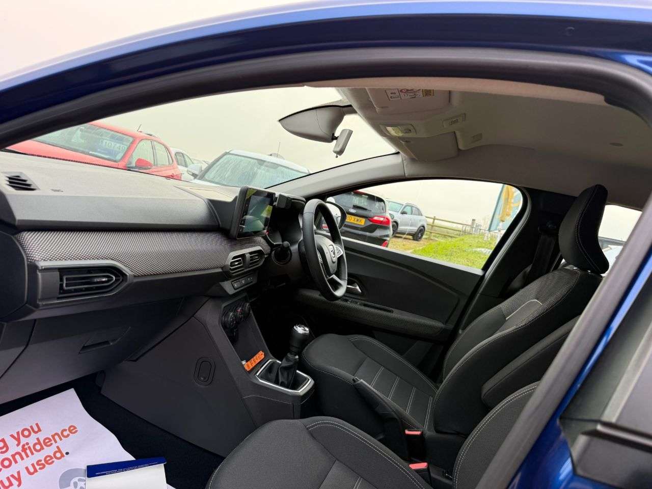 A 2022 DACIA SANDERO 1.0 TCe Comfort Hatchback 5dr Petrol Manual Euro 6 (s/s) (90 ps) A 2022 DACIA SANDERO 1.0 TCe Comfort Hatchback 5dr Petrol Manual Euro 6 (s/s) (90 ps)